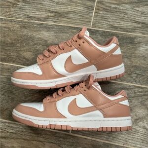 Nike dunks ‘rose whisper’